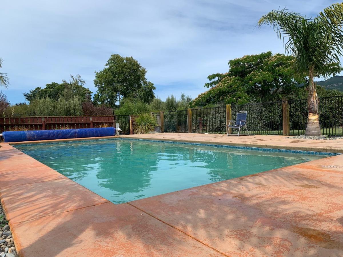 Country Retreats On Ranzau 2 Villa เนลสัน ภายนอก รูปภาพ